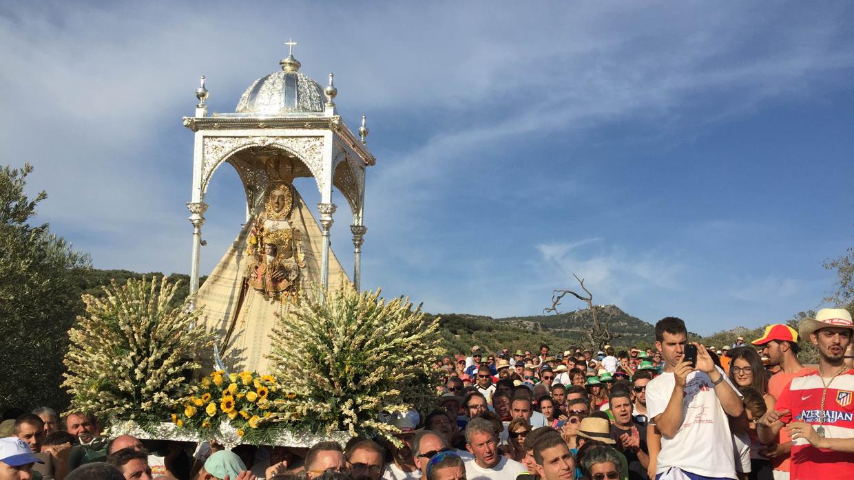 La Virgen de la Sierra, en su bajada