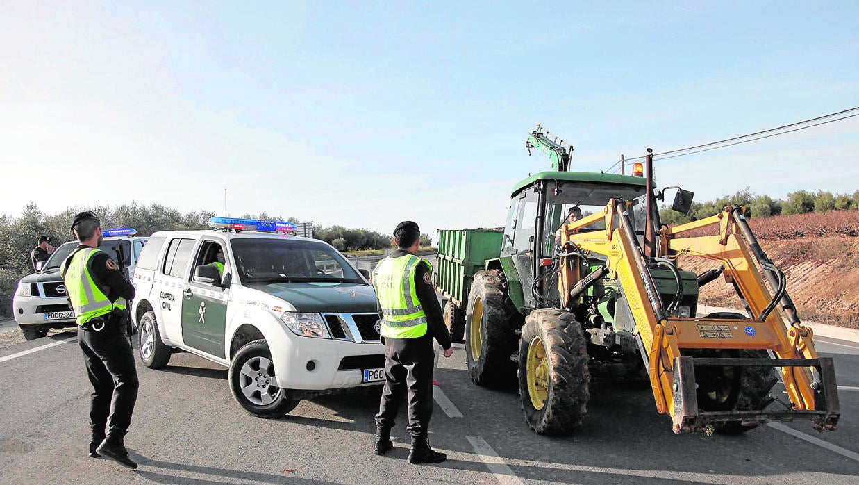 Control de la Guardia Civil para atajar robos en el campo