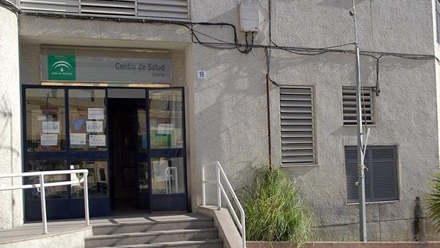 Detenido el paciente que agredió a un médico en el centro de salud de Baena