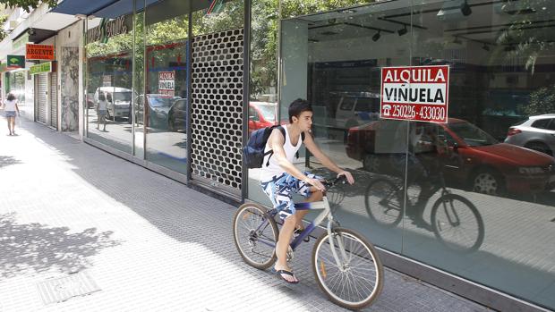 Los vecinos de Ciudad Jardín en Córdoba creen que las peatonalizaciones no son asumibles