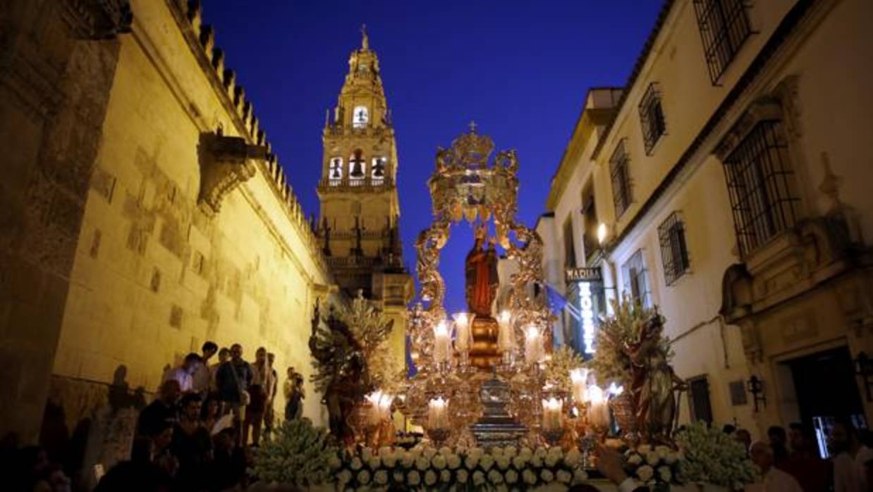 La Virgen de la Fuensanta tras abandonar la Catedral