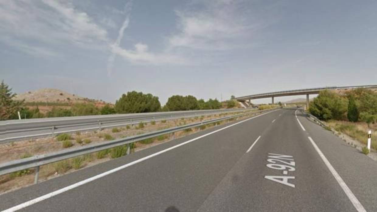 Vía en la que se produjo el accidente, a la altura de Cúllar (Granada)