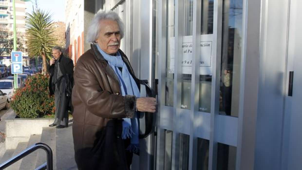 Rafael Gómez, entrando a los juzgados durante su juicio por fraude fiscal