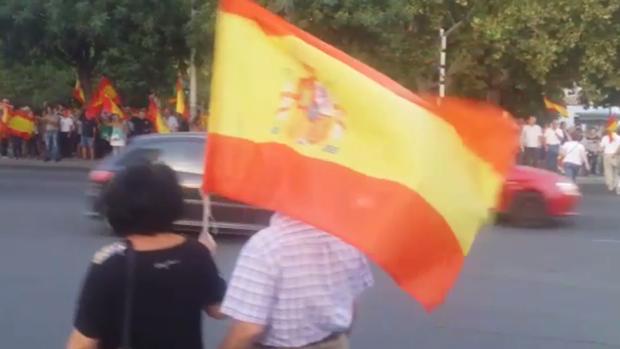 Un grupo de personas se concentra «por la unidad de España» en Córdoba