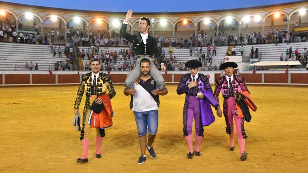 Puerta grande para Leonardo Hernández en la última de la feria de Pozoblanco