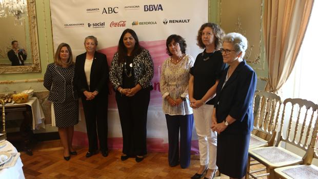 Mujeres comprometidas con la sociedad más cercana