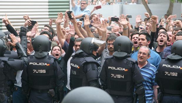 Piden al Gobierno un reconocimiento civil para los policías de Córdoba movilizados en Cataluña