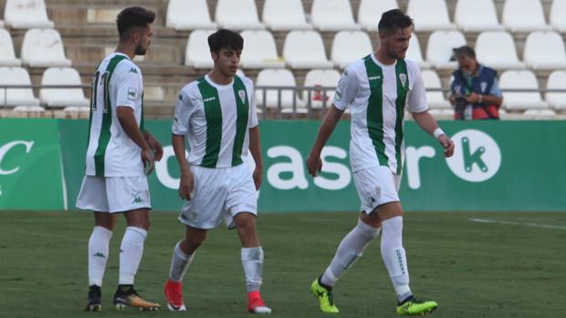 El Córdoba B firma un final feliz inesperado ante el Real Murcia (4-3)