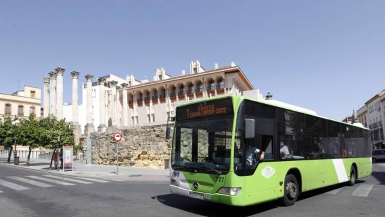 Un autobús por Capitulares