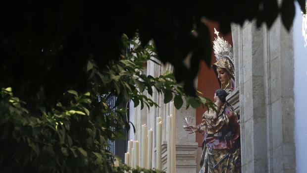 Así fue la procesión de la Virgen del Amparo de Córdoba