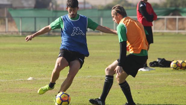 Caro, tres semanas de baja en el Córdoba CF