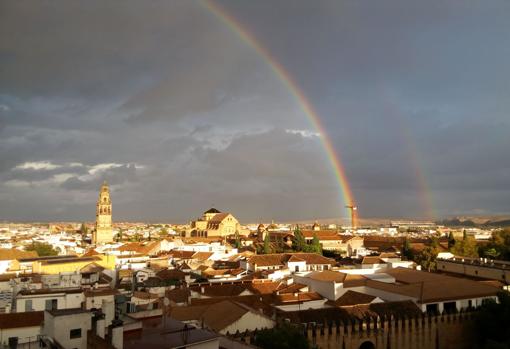 El arcoiris que ha cruzado el cielo de Córdoba