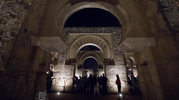 ¿Cómo puedes ser uno de los 800 visitantes nocturnos de Medina Azahara?