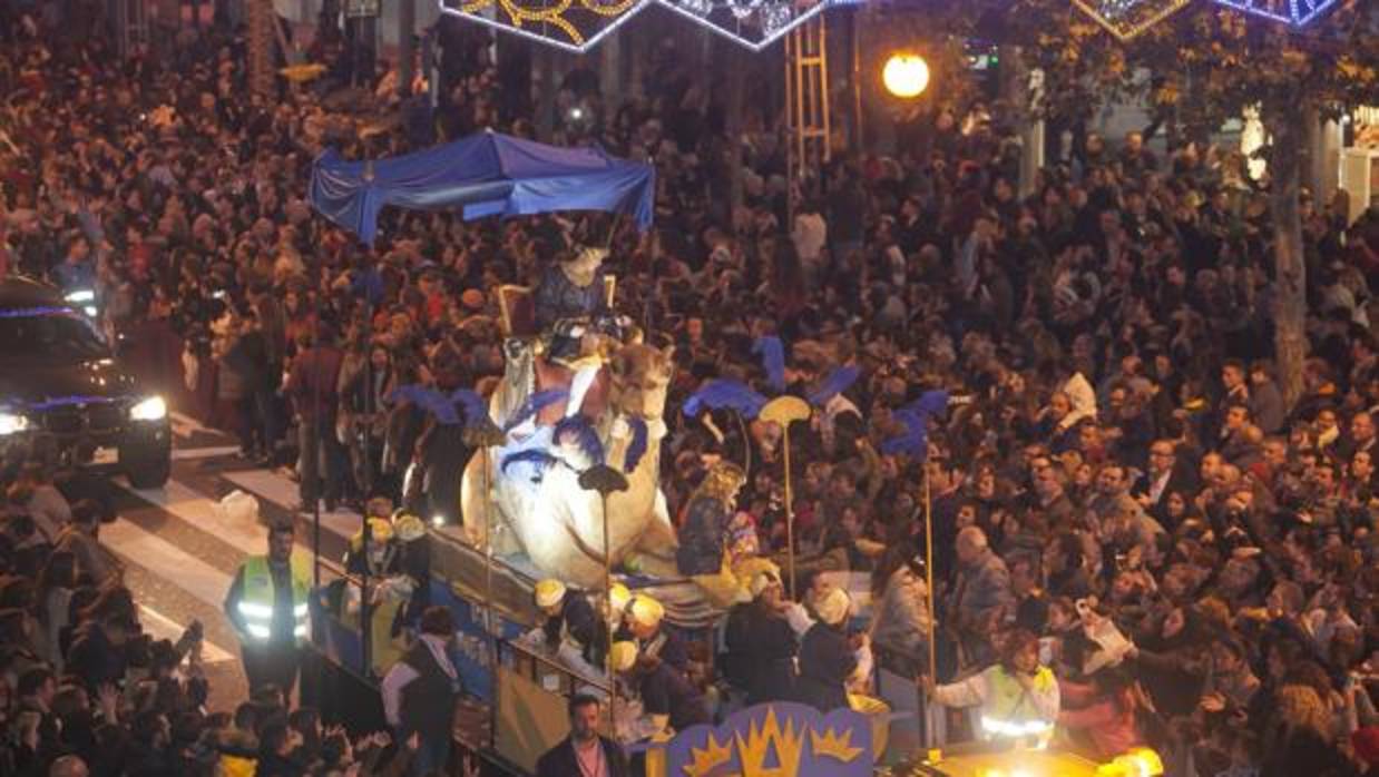 La Cabalgata de 2017, a su paso por Ronda de los Tejares