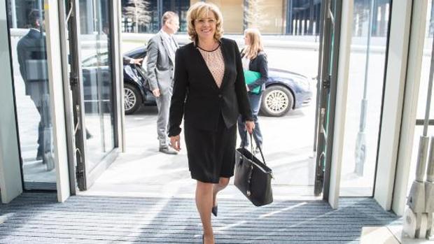 Corina Cretu, comisaria europea de Política Regional: «Andalucía necesita una industria»