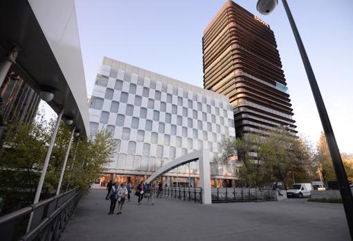 Edificio de Rafael de La-Hoz en Madrid