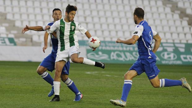 El Córdoba B cae por la mínima ante el UCAM Murcia (2-1)