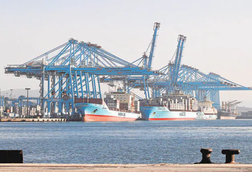 Buques de Maersk en el puerto de Algeciras