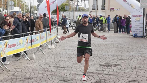 Belén Jiménez y Rafael Bermúdez repiten triunfo en la XII Carrera Popular «Ciudad Priego de Córdoba»