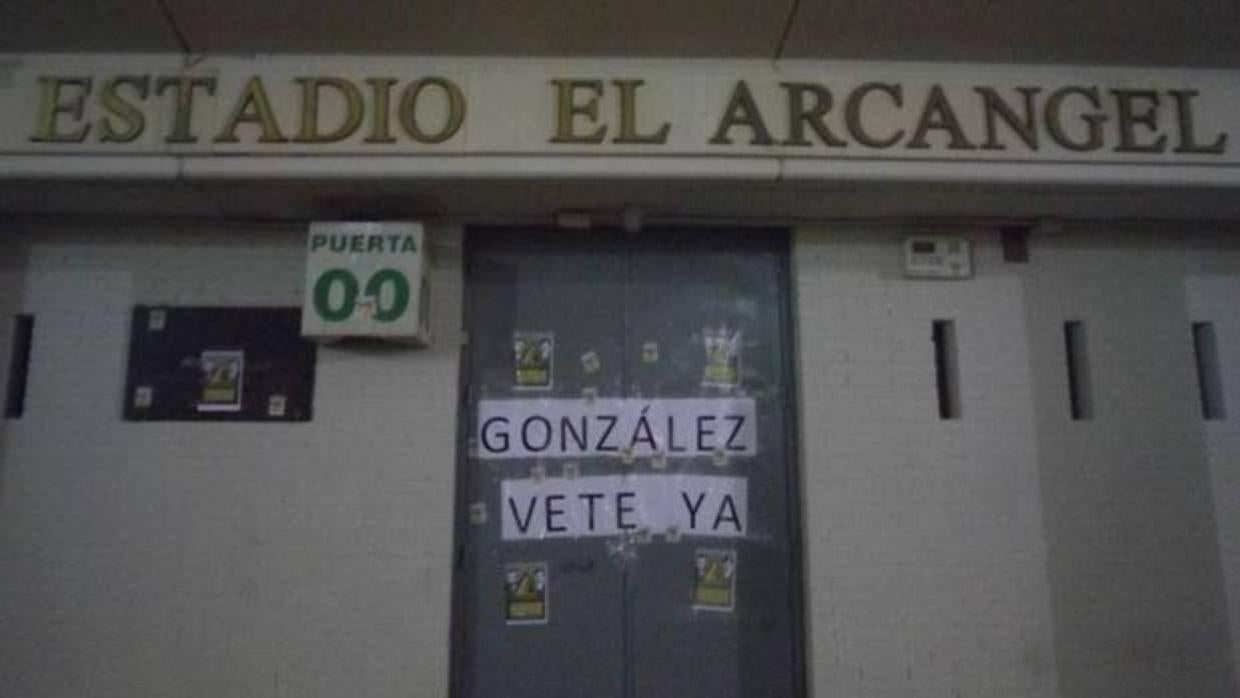 Imagen de la puerta 00 de El Arcángel