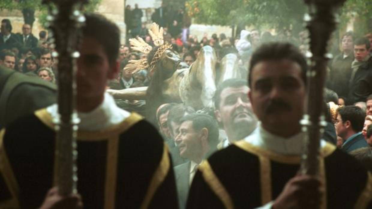 El Cristo de Gracia, en el Vía Crucis que presidió en 2001