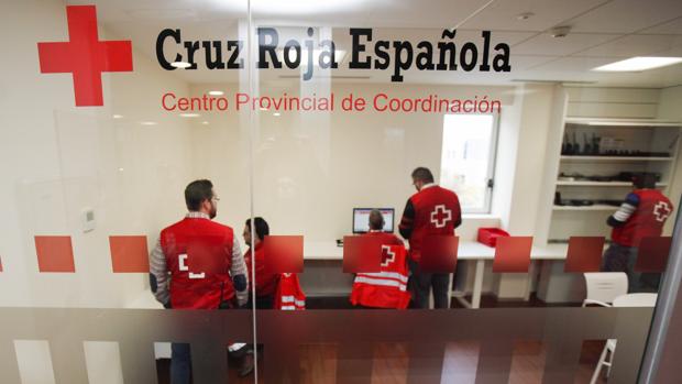 Cáritas, Cruz Roja y Cruz Blanca de Córdoba reducirán sus programas sociales por los recortes de la Junta