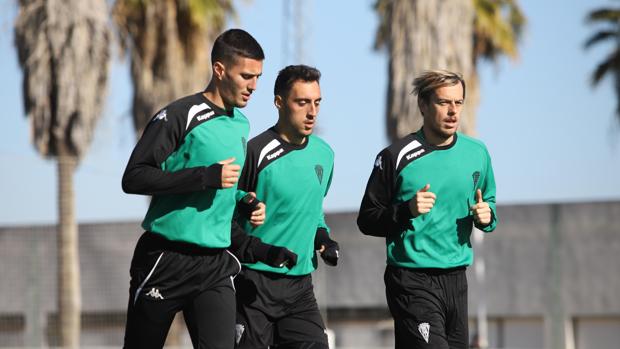 Sergio Aguza, jugador del Córdoba CF: «Si cambia la fortuna, los resultados llegarán»