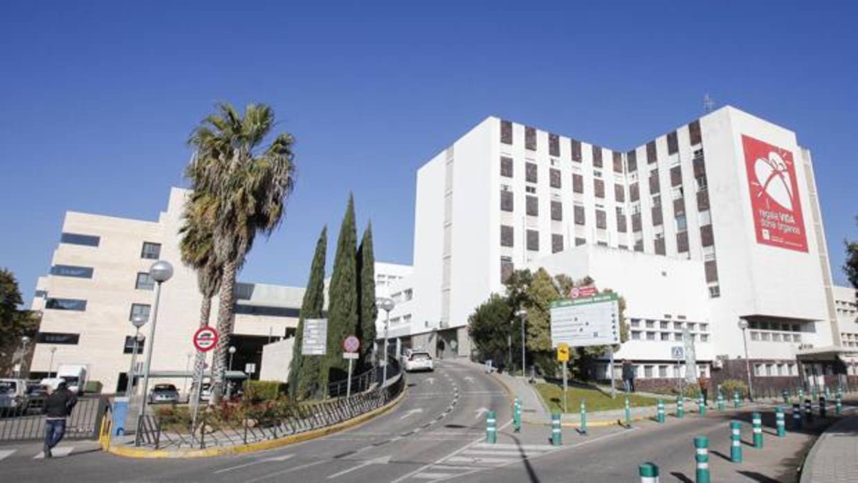 Uno de los edificios del hospital Reina Sofía de Córdoba