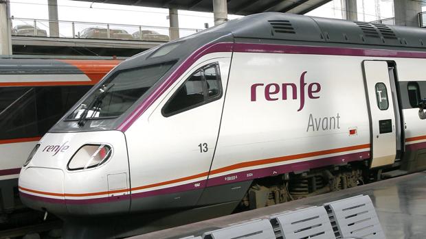 Renfe se suma a las rebajas con descuentos de hasta el 70% en billetes de tren