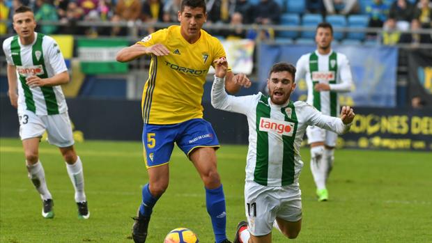 Las notas de los jugadores del Córdoba CF en Cádiz