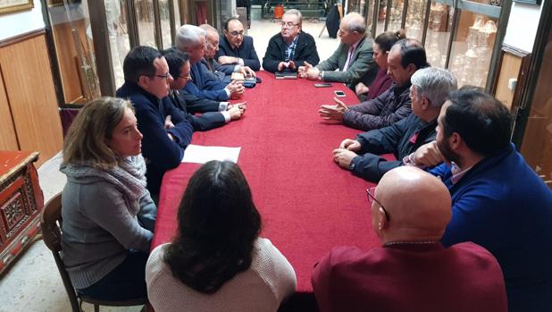 La Permanente visita a la hermandad del Nazareno del Amor