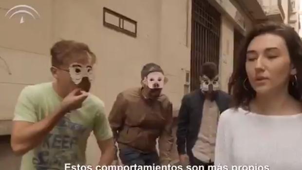 Youtube elimina temporalmente la campaña anti piropos de la Junta de Andalucía por las quejas