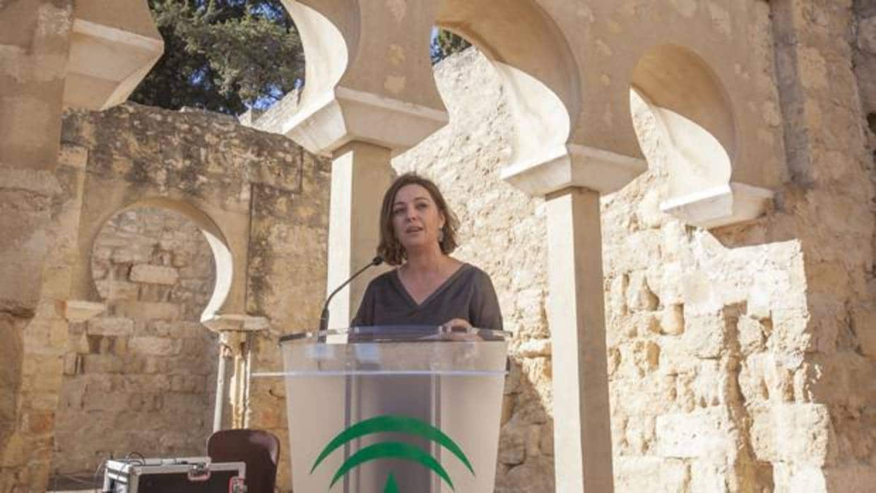 La alcaldesa de Córdoba, Isabel Ambrosio, durante un acto de apoyo de las ciudades patrimonio de Medina Azahara