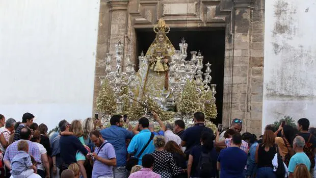 Las advocaciones marianas coronadas en Cádiz