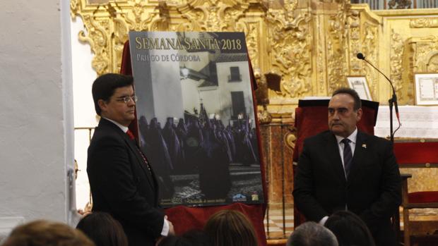 Nazarenos en el cartel de la Semana Santa de Priego de Córdoba