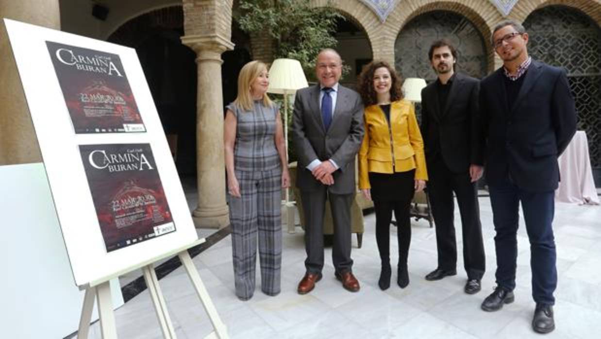 Presentación del concierto en el Círculo de la Amistad