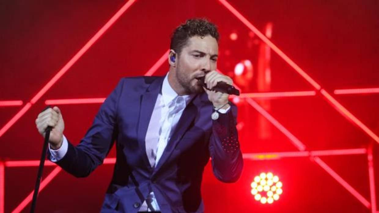 David Bisbal durante un concierto en Córdoba