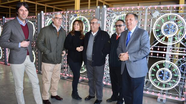 Iluminaciones Ximénez dedica su Medalla de Andalucía a sus trabajadores y a la tercera generación