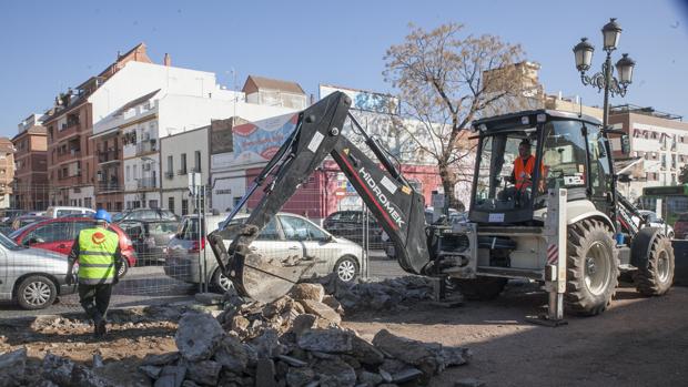 La obra del carril bici cortará dos meses un sentido de la Ronda del Marrubial de Córdoba desde este lunes 26