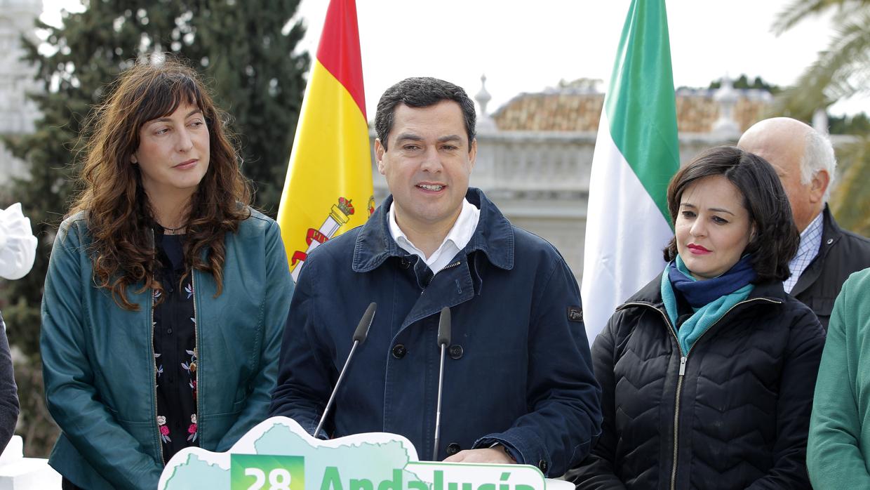 Juanma Moreno preside un acto conmemorativo por el Día de Andalucía