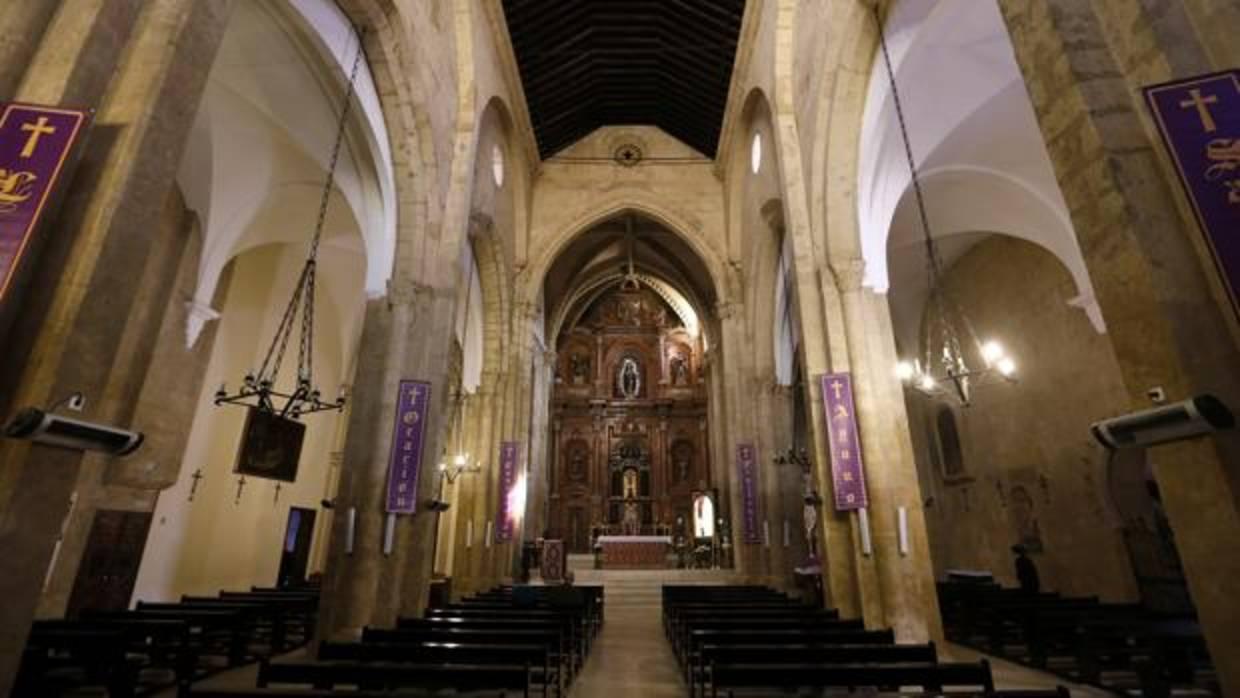 Ventana de la parroquia de San Miguel donde ha aprecido el cóctel