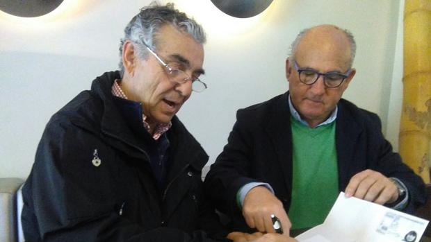 Un asociación recurre ante la Junta de Andalucía el cambio de nombre de la plaza de Cañero de Córdoba