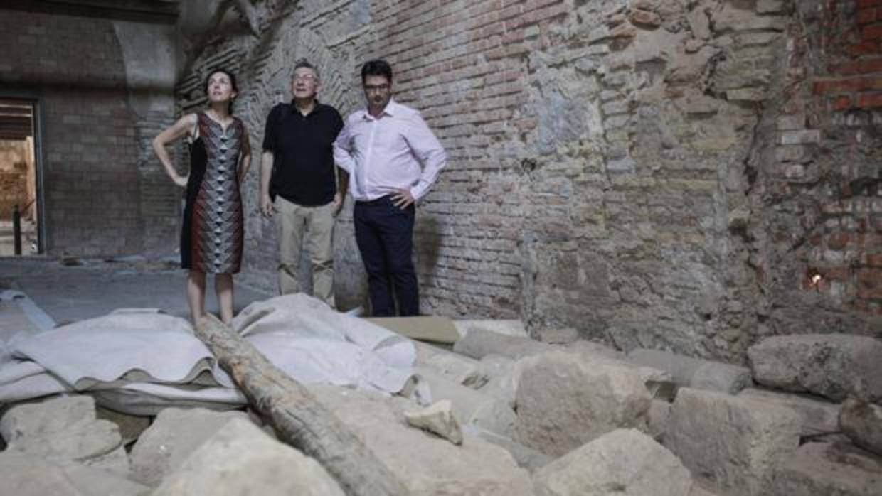 El edil de Urbanismo de Córdoba, Pedro García, en una visita al convento de Regina