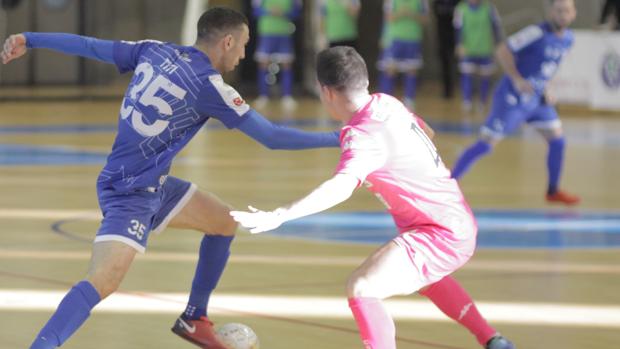 El Itea Córdoba CF mantiene el pulso frente al Bisontes Castellón (2-2)