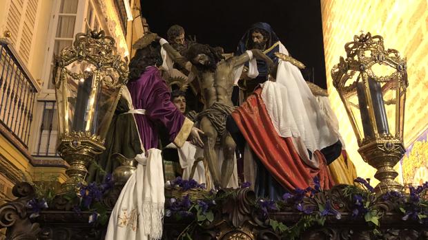 DIRECTO: Sigue el minuto a minuto del Jueves Santo en la Semana Santa de Cádiz 2018