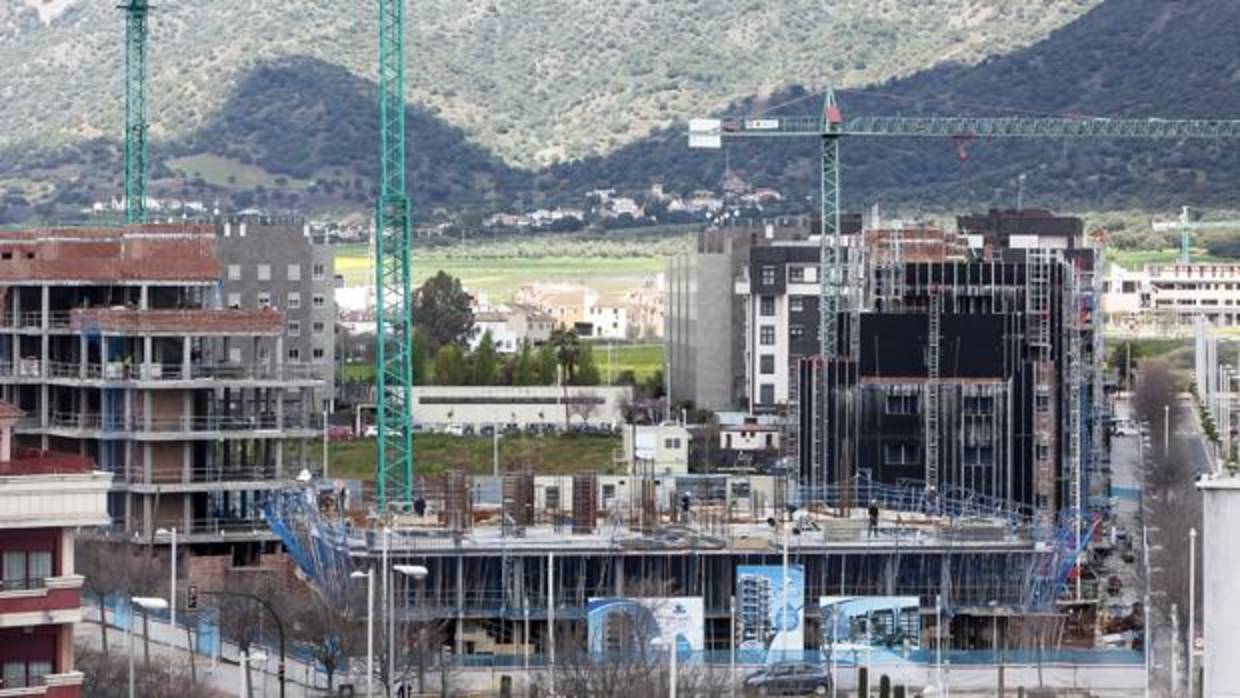 Obras del edificio de la Torre del Agua