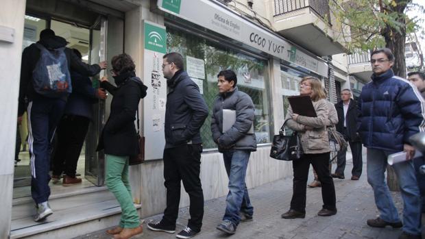 El paro sube en marzo y suma ya más de 75.000 desempleados en Córdoba