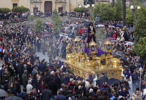 El Rescatado a su salida de los Padres de Gracia