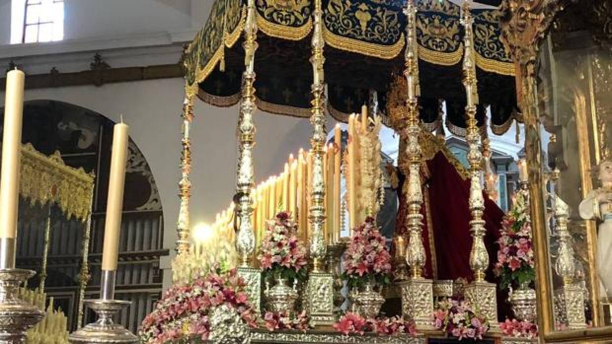 La Virgen de Expiración, antes de la salida desde Santa María