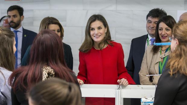 La Reina Doña Letizia apoya a la Formación Profesional en Huelva